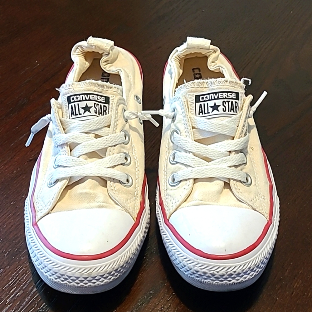 Converse All Star classic off white Excellent preloved condition Size 8 women's
